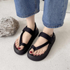 Wholesale spring summer new Korean style women platform sole fashion casual flip-toe sandals