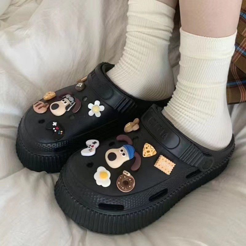Specification Product name Women Clogs Popular elements Hollow out Back style Back strap Applicable age Adult Payment term Wholesale online, paypal, T/T,L/C, Western union, bank account