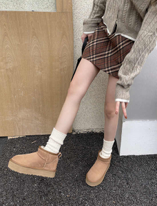 Ankle-High Snow Boots for Women Suede Winter Snow Boots Memory Foam Faux Sheepskin Fur 