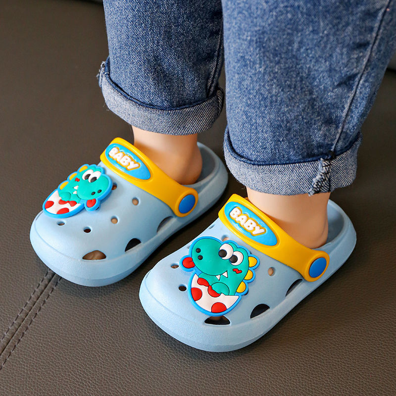 Children Clogs Sandals Summer New Cute Cartoons Mules Clogs Kids Garden Beach Slippers Sandals Cave Hole Baby Shoes